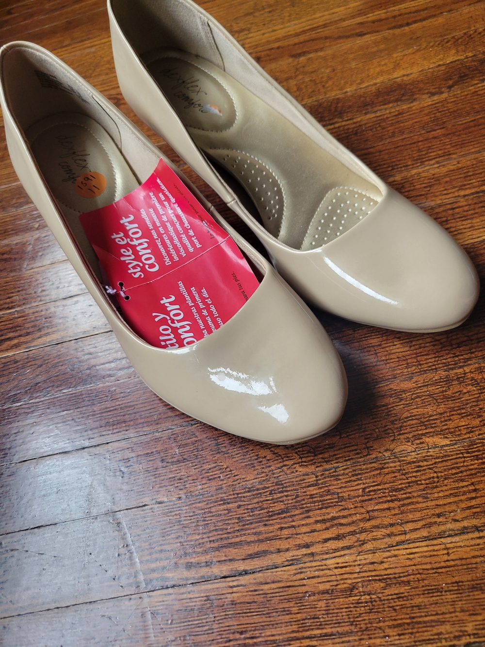 Dexflex Comfort Women's Shoes Beige Faux Patent Classic Pump 3" Heel Size 11 - Picture 4 of 16